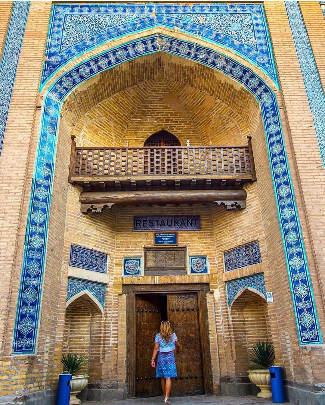 Wonderful Placesさんのインスタグラム写真 - (Wonderful PlacesInstagram)「Amazing architecture in Uzbekistan! Which one is your favorite?? ✨@worldinfluencerscongress✨ . Pics by @cbezerraphotos  #visituzbekistan #wicuzbekistan」9月6日 15時06分 - wonderful_places