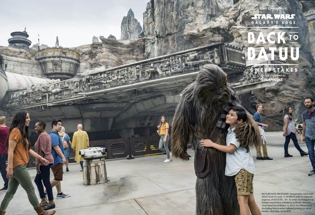 Walt Disney Worldのインスタグラム：「Visit Walt Disney World® Resort now for a chance to be among the 77 winners to live your Star Wars adventures like never before. Share a photo of your experience at Star Wars: Galaxy’s Edge using the #BackToBatuu #GalaxysEdge #Sweepstakes and tag @WaltDisneyWorld. Airfare provided by @SouthwestAir. Learn More – http://di.sn/6172E7ZAI (Link in bio). NO PURCHASE NECESSARY. Sweepstakes starts 6:00 AM ET 8/29/19, ends 11:59 PM ET 9/30/19. Open to legal res. of 50 US/DC, 18+. To enter via Instagram or Twitter, must follow @WaltDisneyWorld. Winners must travel December 3 - 6, 2019. For Official Rules (including how to enter without posting on social media), click link in bio.」