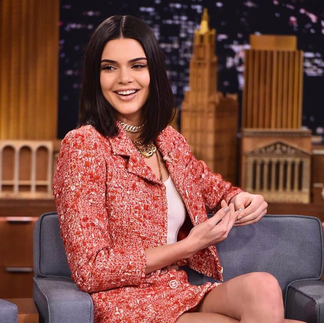 JEN ATKINさんのインスタグラム写真 - (JEN ATKINInstagram)「Fallon is kinda our thing🌃. @kendalljenner @maryphillips @marnixmarni  #jenatkinhair」9月7日 0時53分 - jenatkinhair