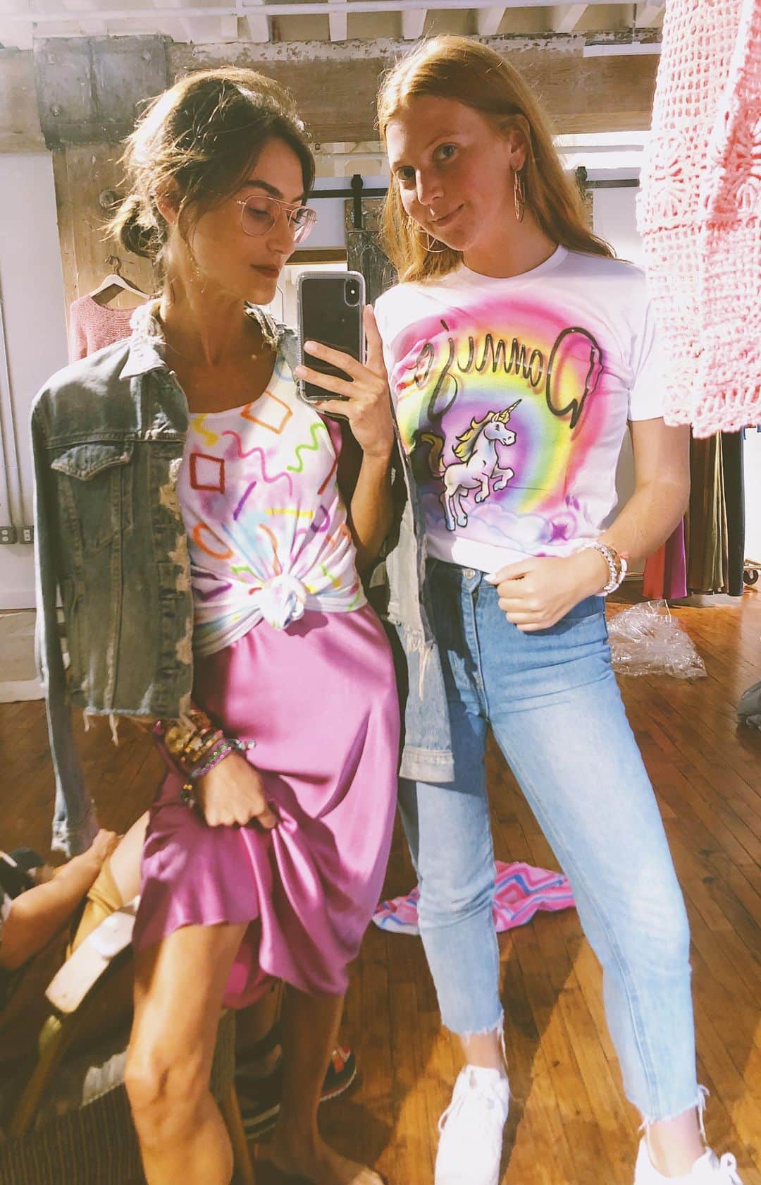 ダニジョーのインスタグラム：「Danni & Sydney walk us through the concept of the happy-go-lucky-UNICORN-UNIFORM. Are we into it? Tell us everything in the comments below - if you’re into it, it could be in the upcoming collection so speak now or forever hold your unicorn horn 🤣 [filmed by the one and only Jo]」