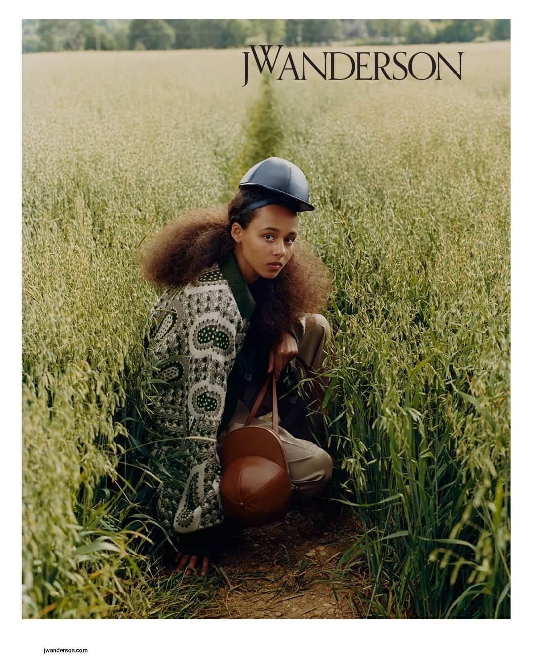 JWアンダーソンさんのインスタグラム写真 - (JWアンダーソンInstagram)「The new JW Anderson Autumn Winter 19 Campaign is here!! Shot by Tyler Mitchell @TylersPhotos and styled by Benjamin Bruno @BenjaminBruno_ Featuring models: Krisha Kamlesh @Krisha_Kamlesh Djeneba Bortin @Djenebarosa Enonha Martinez @Enonha_Mtz Rose Cuenin @TheHellPanther  And special thanks to: Art Direction: M/M Paris @MMParisdotcom Hair Stylist: Cyndia Harvey @CyndiaHarvey Make Up Artist: Lauren Parsons @Lauren.Parsons Set Designer: Andy Hillman @AndyHillmanStudio Casting Director: Julia Lange @JuliaLangeCasting Production: Holmes Production @HolmesProduction」9月7日 1時36分 - jw_anderson