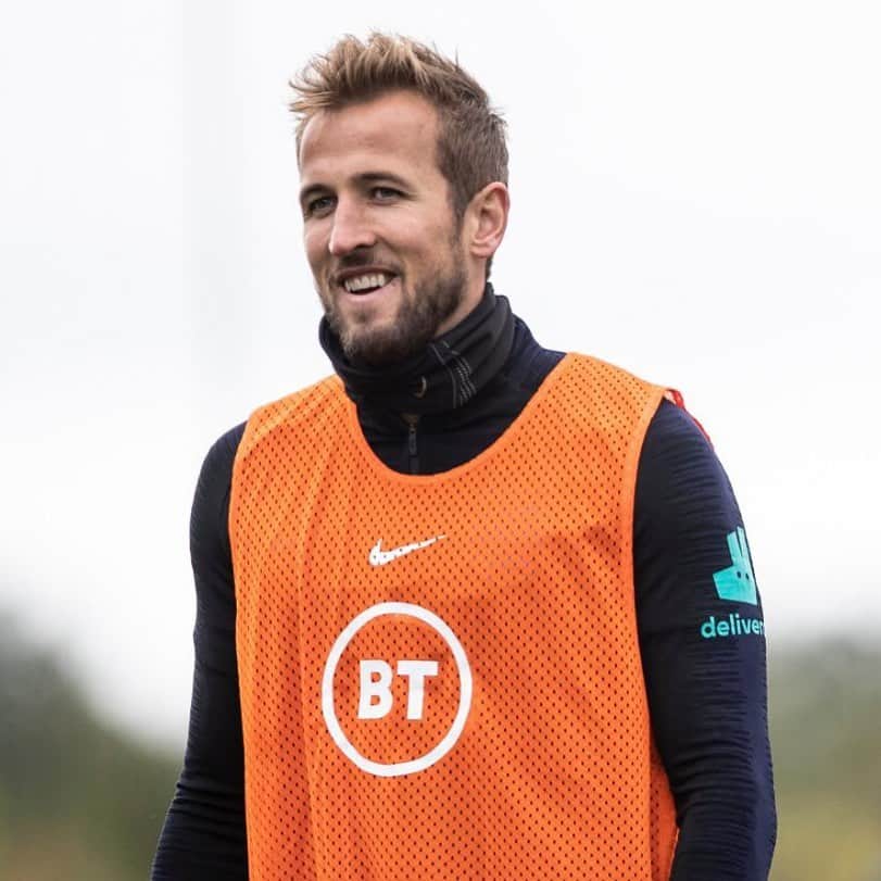 ハリー・ケインのインスタグラム：「Good week of prep. Looking forward to being back in an @england shirt tomorrow. 🦁🦁🦁」