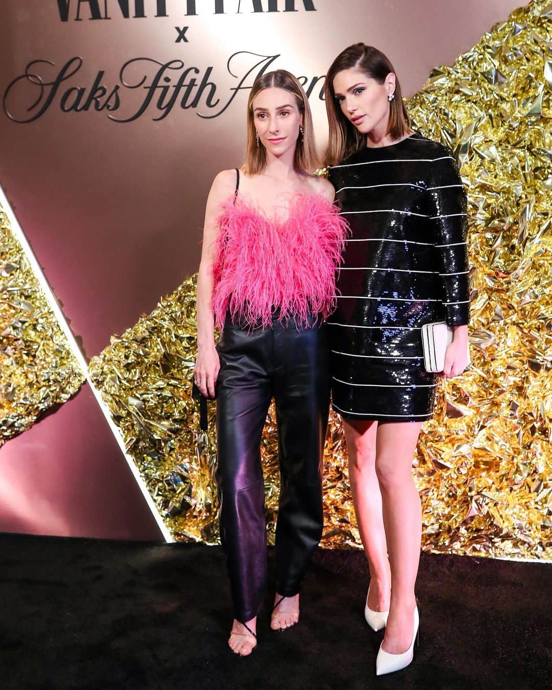 Ashley Avignoneのインスタグラム：「Jk we’re both winners!  Now if only we could find the right camera... #saksstyle #vfbestdressed」
