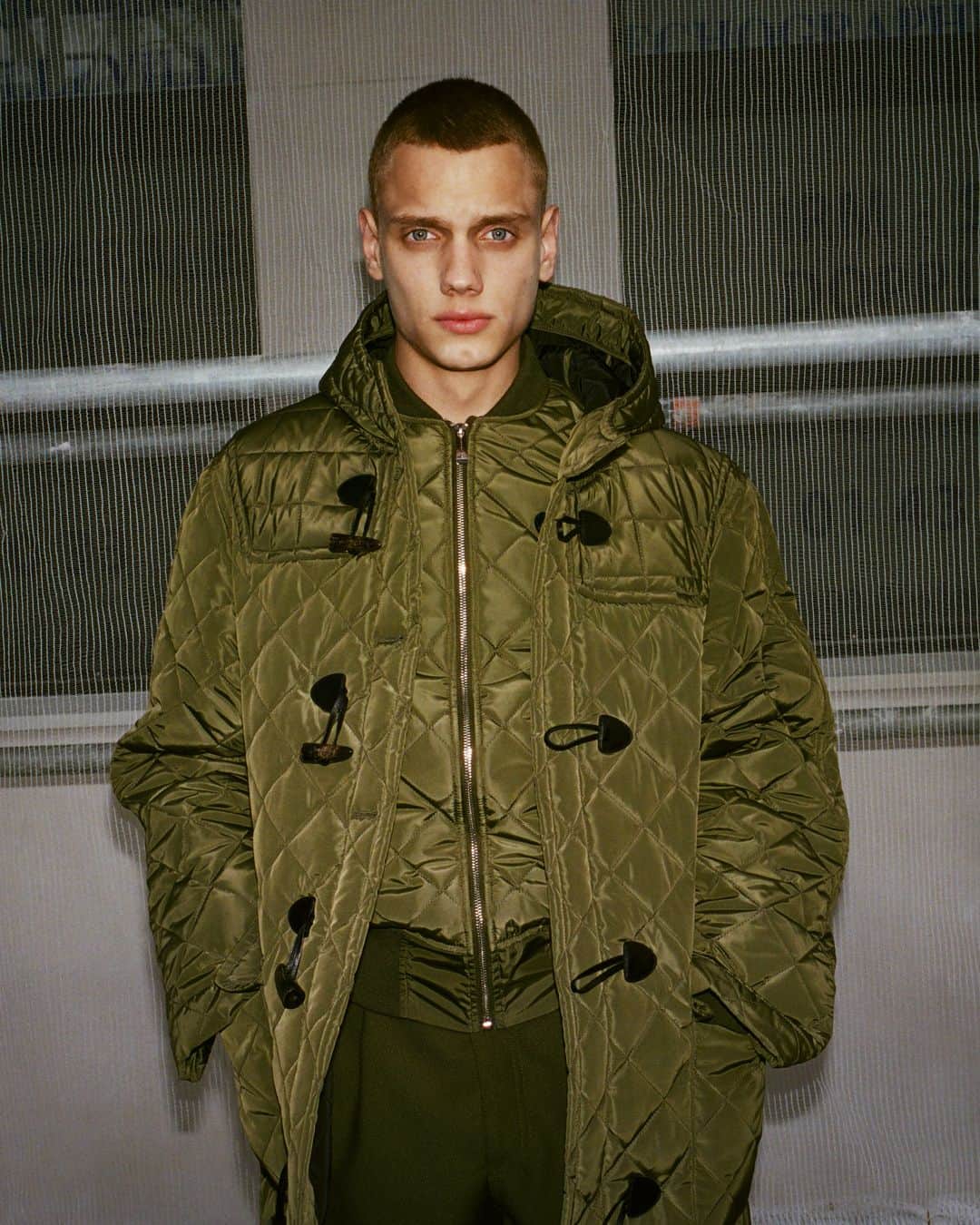 のインスタグラム：「L’HOMME BARBARA BUI. Un vestiaire cool teinté de rock. La nouvelle collection FW19 est disponible en ligne et en boutique. #LHommeBarbaraBui #BarbaraBuiFW19  photo : @ecoutecherie model : @dusan.latinski」