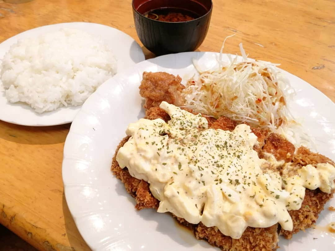 晁直 さんのインスタグラム写真 - (晁直 Instagram)「こういう昼飯でいいです🍚」9月6日 18時42分 - lynchasanu