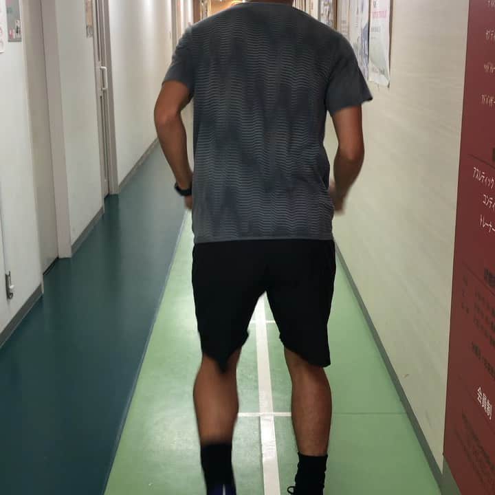 永里源気のインスタグラム：「‪ 3 months after surgery.  I started running today.  I forgot how to run 🤣🤣🤣 MRI 診察 筋力測定して問題なかったので、走りました😊😊💪‬ ‪走り方忘れてた🤣🤣🤣‬ ‪今日は病院でのリハビリだったので室内ですが、明日は外で気持ちよく走れるかなー✨✨✨(*´艸`*)ｳｼｼ‬ #前十字靭帯再建手術 #リハビリ #はしりはじめ #ぎこちない」