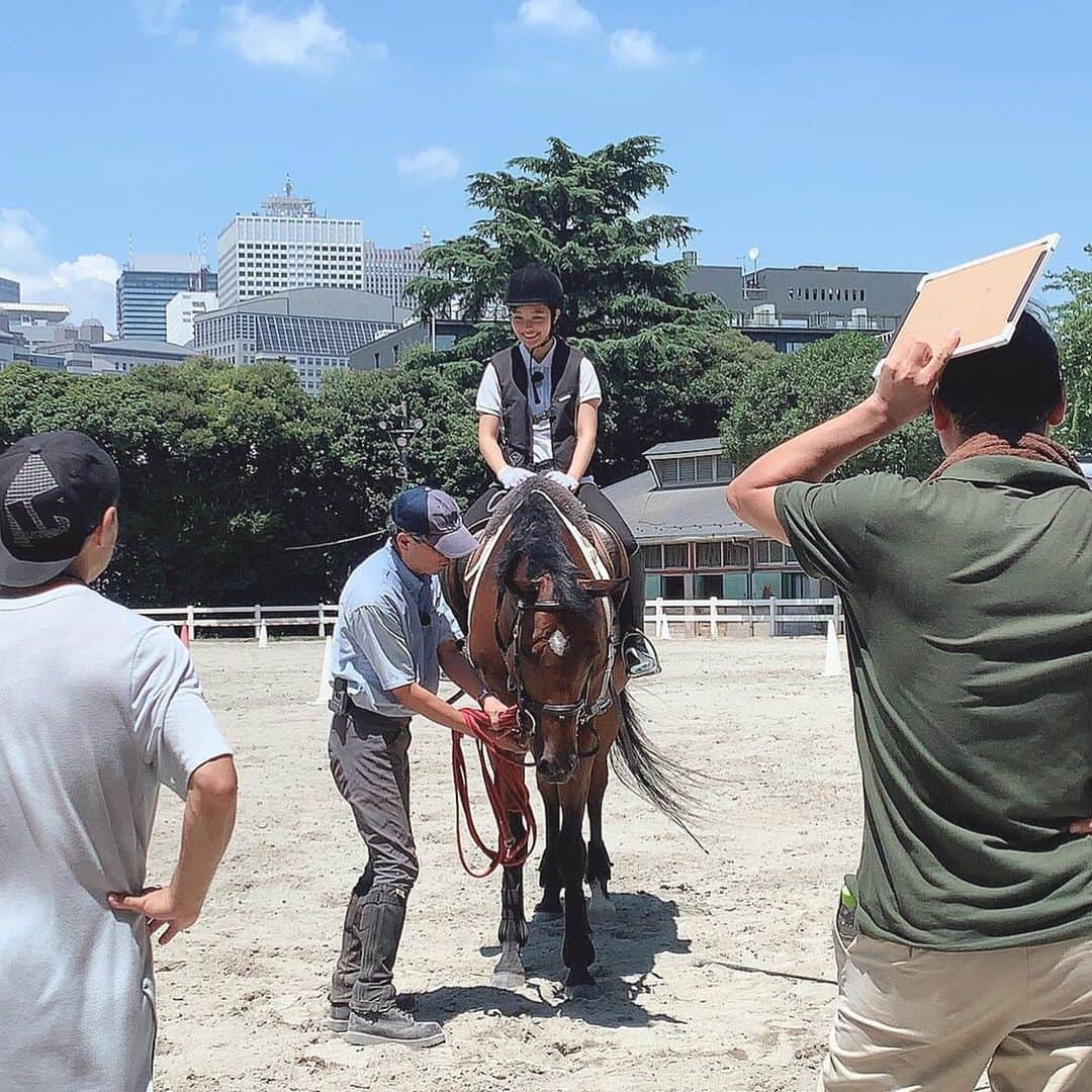 野乃さんのインスタグラム写真 - (野乃Instagram)「暑さにやられるののとタマちゃん🐎 馬さんは、暑さに弱いのに頑張ってくれてありがとうね。 #乗馬」9月6日 20時28分 - nonono_onaka