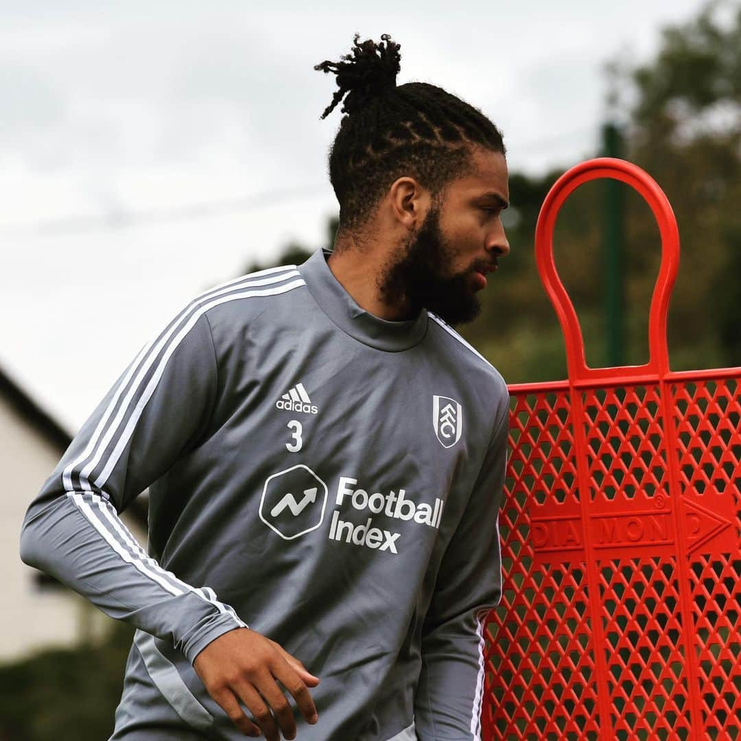 フラムFCさんのインスタグラム写真 - (フラムFCInstagram)「January cannot come soon enough for @big_hec__ 💧 #FFC」9月6日 20時49分 - fulhamfc