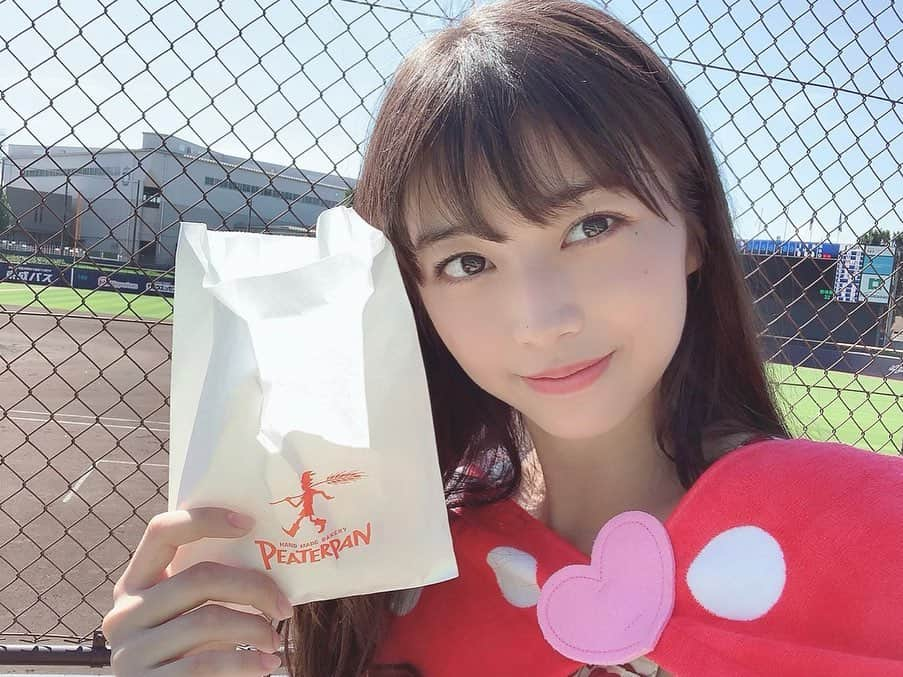 牧野真莉愛さんのインスタグラム写真 - (牧野真莉愛Instagram)「♡ ♡ 2019 イースタン・リーグ 公式戦 北海道日本ハムファイターズ VS. 埼玉西武ライオンズ 2019.09.06(金) ・ 鎌ケ谷スタジアムへ行きました🐻💖 ・ ブログもみてね🐰 ♡ ♡  #lovefighters #北海道日本ハムファイターズ #鎌ケ谷スタジアム #gaorasports #カビー ちゃん🐻💚 #モーニング娘19 #morningmusume19」9月6日 20時51分 - maria_makino.official