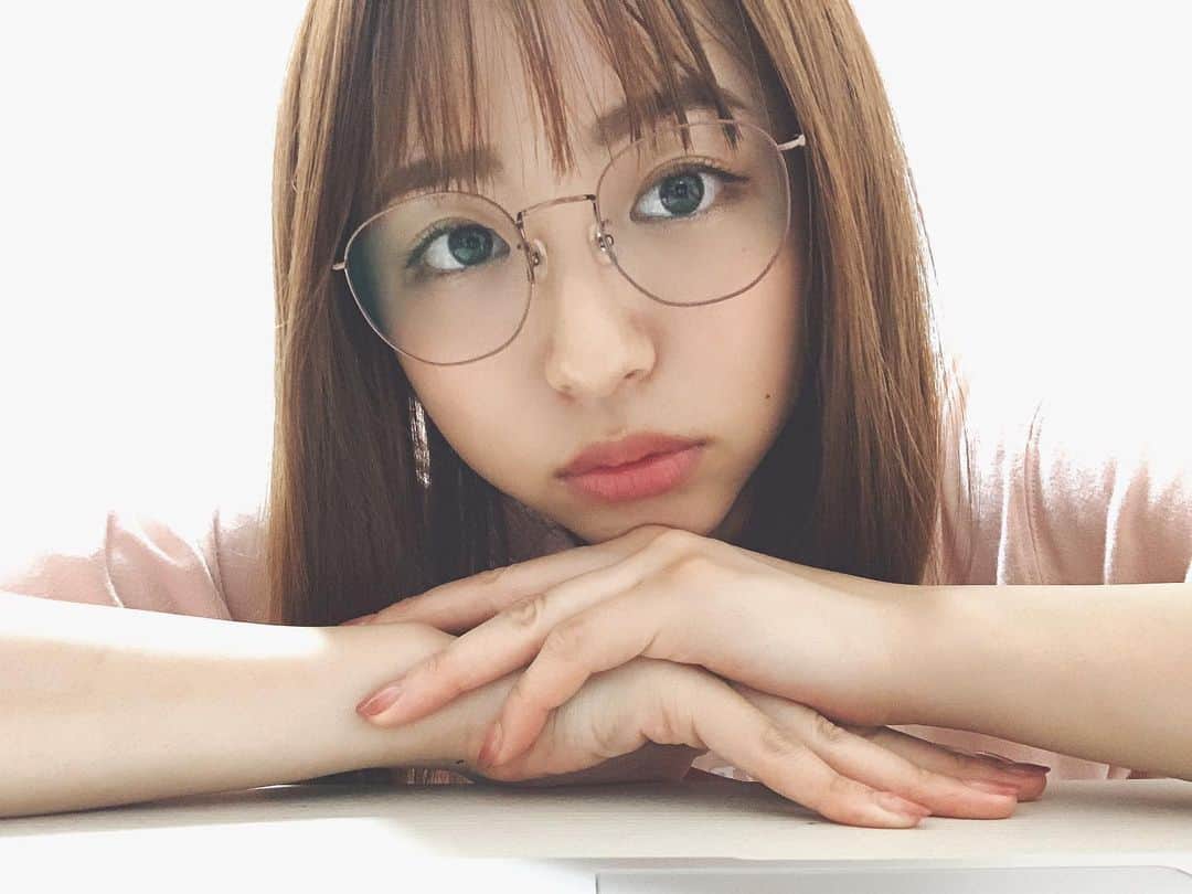 浜崎香帆さんのインスタグラム写真 - (浜崎香帆Instagram)「#jins でブルーライトカットのメガネ買ったんやけど、めちゃくちゃフィットしてるー👏」9月6日 20時58分 - kaho_hamasaki_tpd