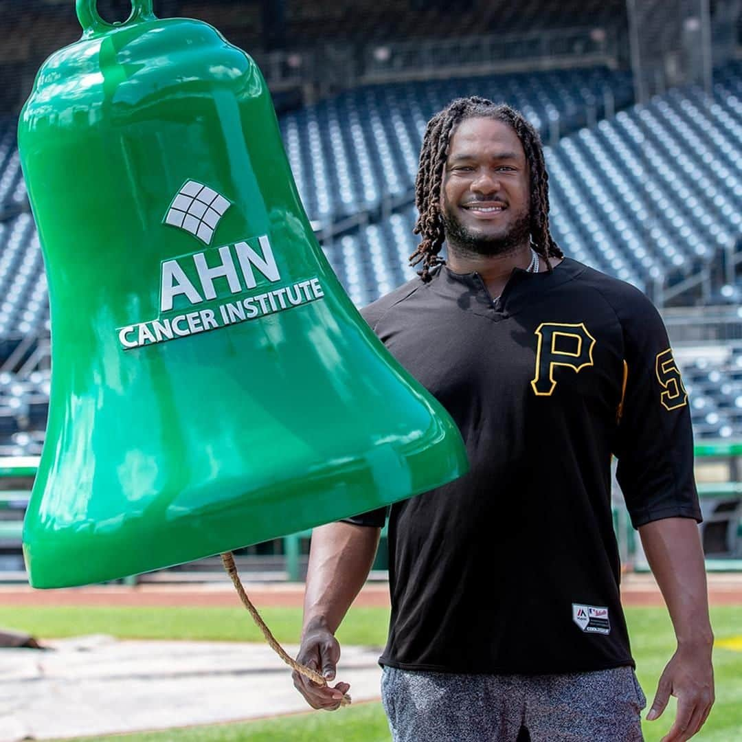 ピッツバーグ・パイレーツさんのインスタグラム写真 - (ピッツバーグ・パイレーツInstagram)「This Saturday is Cancer Support Night at PNC Park! Visit the @AHNToday booth on Federal Street before the game to customize your very own “Remission Accomplished” t-shirt and get a chance to ring the giant bell.」9月6日 21時00分 - pittsburghpirates