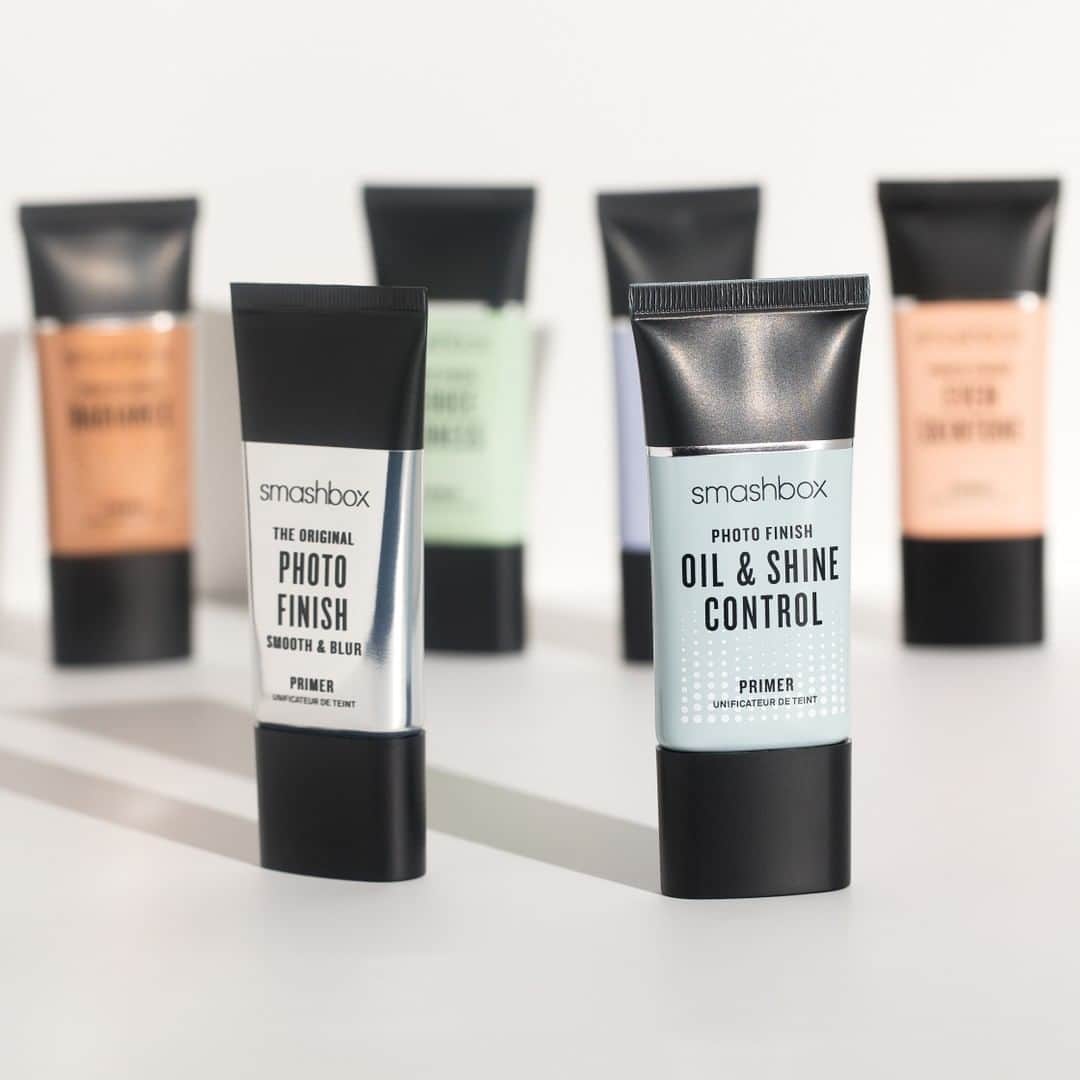 Smashboxのインスタグラム：「Your heatwave starter pack 🔥: ⠀⠀⠀⠀⠀⠀⠀⠀⠀ In AC all day? Smooth & Blur Primer. ⠀⠀⠀⠀⠀⠀⠀⠀⠀ Braving the heat? Oil & Shine Control Primer.⠀⠀⠀⠀⠀⠀⠀⠀⠀ ⠀⠀⠀⠀⠀⠀⠀⠀⠀ Take your pick. #SmashboxPrimer」