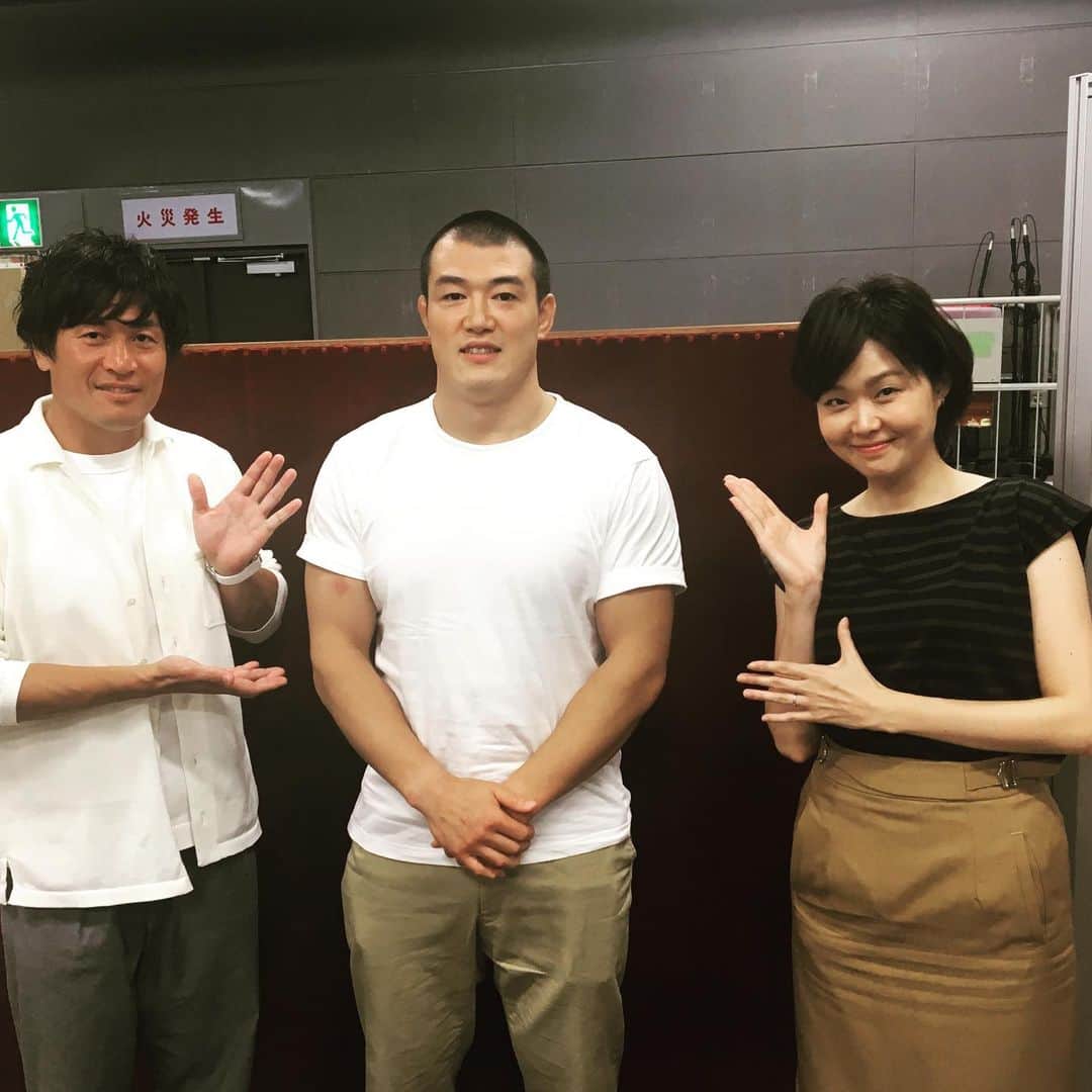 のインスタグラム：「. コベルコスティーラーズアンバサダーの大畑大介さんがパーソナリティを務められている「大畑大介の"ひょうご五国"にLet’sトライ」に前川キャプテンが出演します。 こういった形でのトークは初めての事で前川キャプテンはかなり緊張をしていました。放送日は9月8日(日)と15日(日)で共に21時からです。 筋肉について熱く語っておりますので是非、ご視聴ください。 #神戸製鋼コベルコスティーラーズ#kobelcosteelers #topleague #ラグビー#aigrugby#kobe#神戸 #大畑大介#コベルコスティーラーズアンバサダー#MBSラジオ#前川鐘平#ShoheiMaekawa#FL#キャプテン#マッチョ#肉体美」