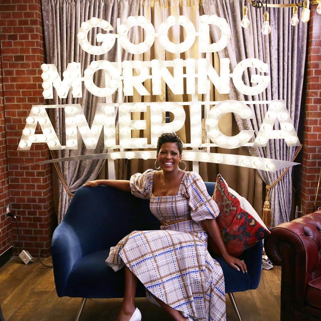 Good Morning Americaさんのインスタグラム写真 - (Good Morning AmericaInstagram)「Always a pleasure to hang out with @tamronhall 😊 We can’t wait for the premiere of the @tamronhallshow!」9月6日 22時06分 - goodmorningamerica