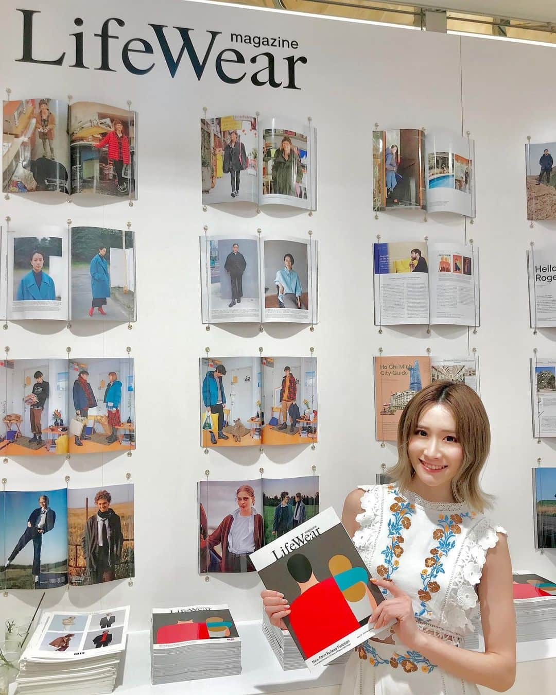 TONEAYUさんのインスタグラム写真 - (TONEAYUInstagram)「昨日は、「LifeWear magazine」創刊記念パーティーへ❣️﻿ ﻿ UNIQLOのフリースがめちゃ可愛くなっててびっくり😂﻿ ﻿ フリース50カラーコレクションが、2000年だったらしいw﻿ ﻿ 10色くらい集めてたな😂﻿ ﻿ ここ数年、UNIQLOまた熱い〜❣️﻿ ﻿ 今期も可愛かった😆😆😆﻿ ﻿ 【UNIQLO 2019 FALL/WINTER LIWEWEAR PREVIEW EVENT】 ﻿ ﻿ #LifeWearmagazine﻿ #UNIQLO﻿ #ユニクロ﻿ #銀座﻿ #PARTY﻿ #fashion﻿ #PR﻿ @uniqlo﻿」9月6日 22時17分 - toneayu