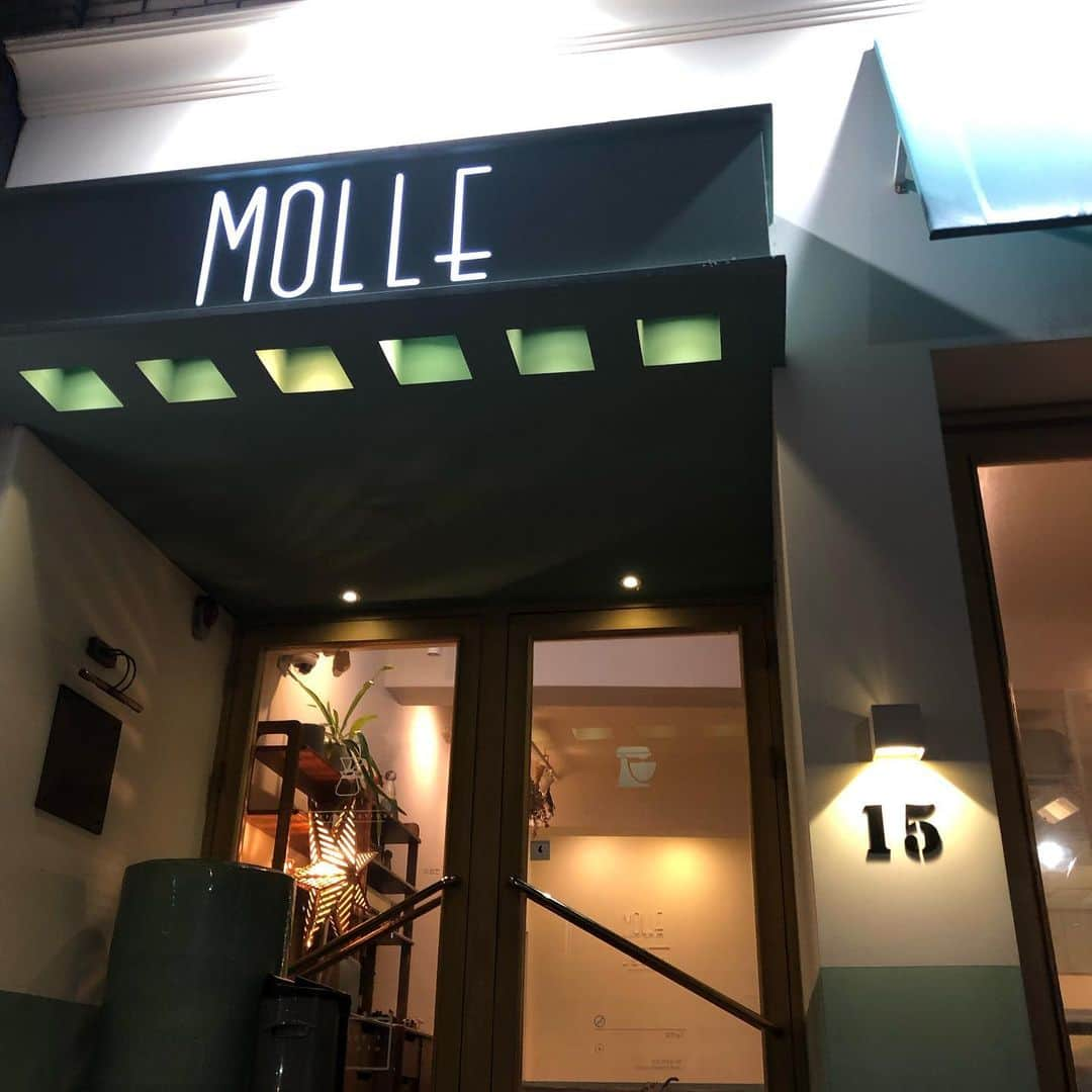 福山絢水さんのインスタグラム写真 - (福山絢水Instagram)「molleCafe🍰♥️ ・ ・ ・ #molle #cafe #부산 #카페 #오오티디 #ootd #instafood #韓国 #釜山 #プサン #カフェ #ケーキ #cake #korea」9月6日 22時32分 - aya__m02