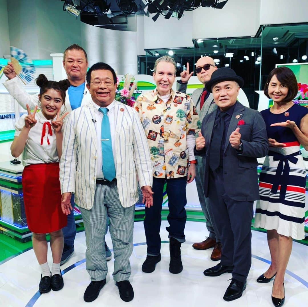 のインスタグラム：「#バラいろダンディ」