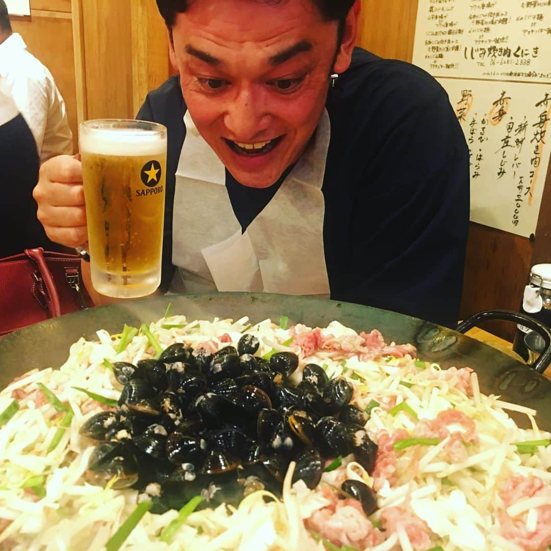 宮田麺児さんのインスタグラム写真 - (宮田麺児Instagram)「おじさんとケツ」9月6日 22時43分 - miyatamenji