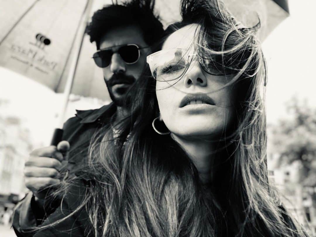 Ozge Gurelのインスタグラム：「🍀」