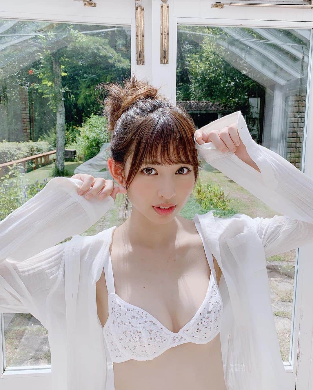 のインスタグラム：「9/10発売週刊SPA！  #グラビア #SPA #水着 #週刊SPA #避暑地 #カメラ #アイドル #爽やか」