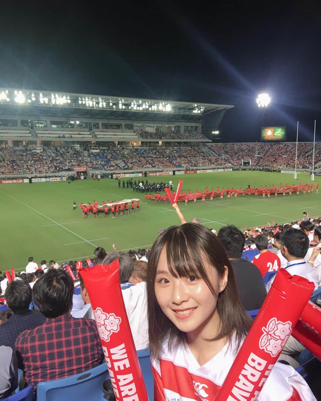南端まいなのインスタグラム：「昨日は熊谷に観戦に行ってました🔥 日本代表の試合は豪華だなあ😯✨✨ 楽しかったです♪  #rugby#ラグビー#日本代表#南アフリカ#ラグ女#ジャージ」
