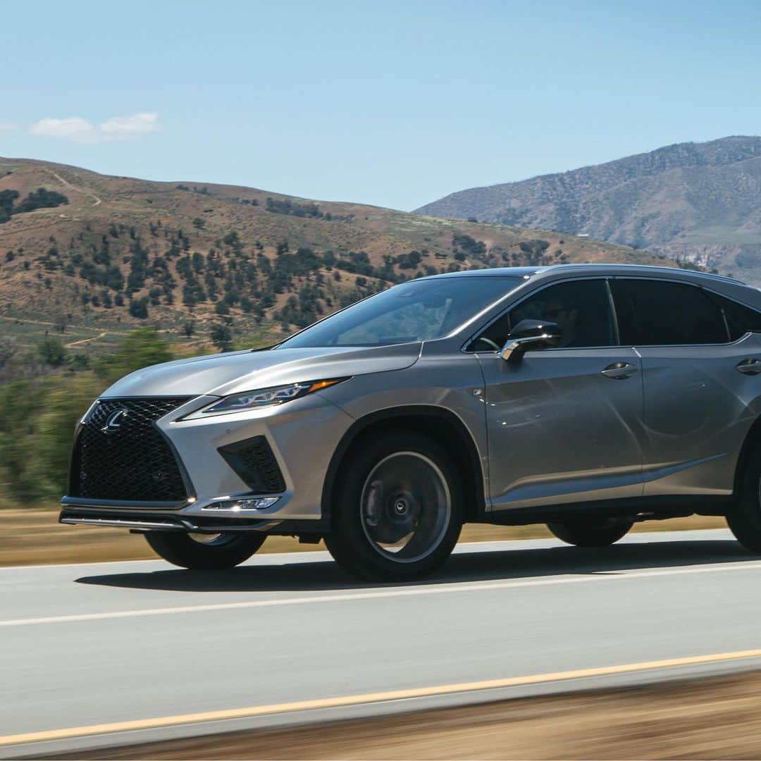 Lexus USAのインスタグラム：「With or without hybrid? As always, you’re in control. The newly redesigned 2020 #LexusRX F SPORT and #LexusRX 450hL.」