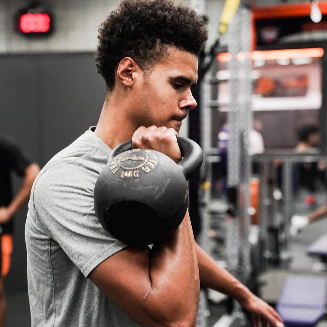 フェニックス・サンズさんのインスタグラム写真 - (フェニックス・サンズInstagram)「Unity is strength. Offseason grind continues.  #RisePHX」9月7日 3時11分 - suns