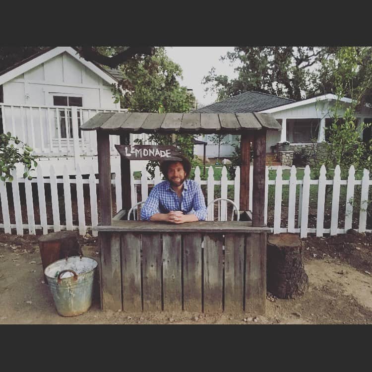 T・J・サインのインスタグラム：「🍋 😀」