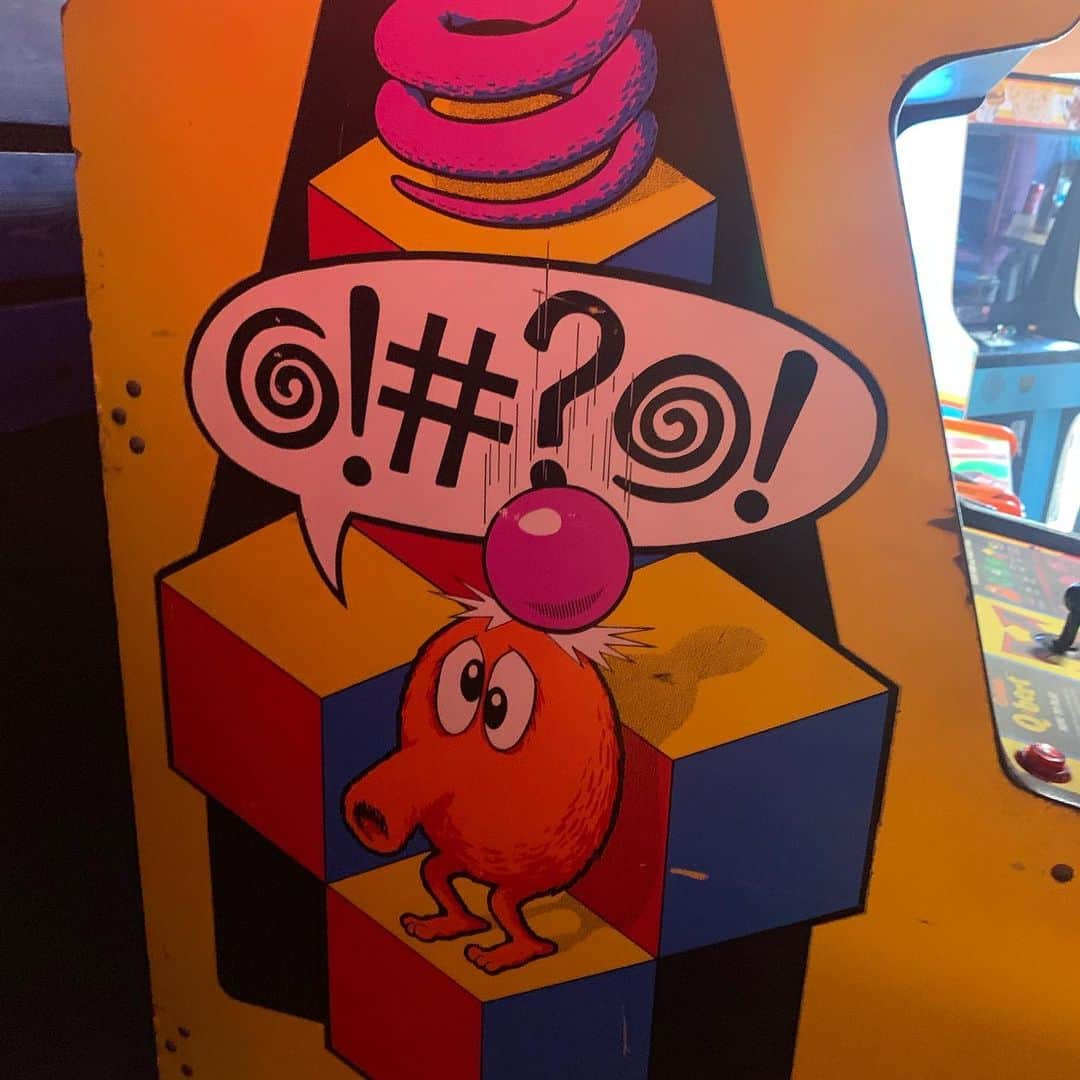 セス・ローゲンさんのインスタグラム写真 - (セス・ローゲンInstagram)「Q Bert is like “FUCK”」9月7日 5時09分 - sethrogen