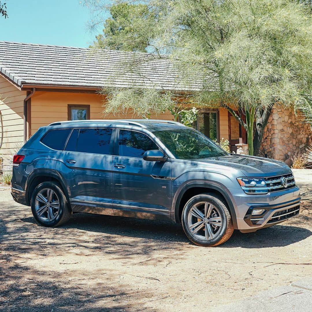 Volkswagen USAさんのインスタグラム写真 - (Volkswagen USAInstagram)「It's not about the destination, it's about how you get there and knowing that everyone can come along for the ride. #VWAtlas」9月7日 5時15分 - vw