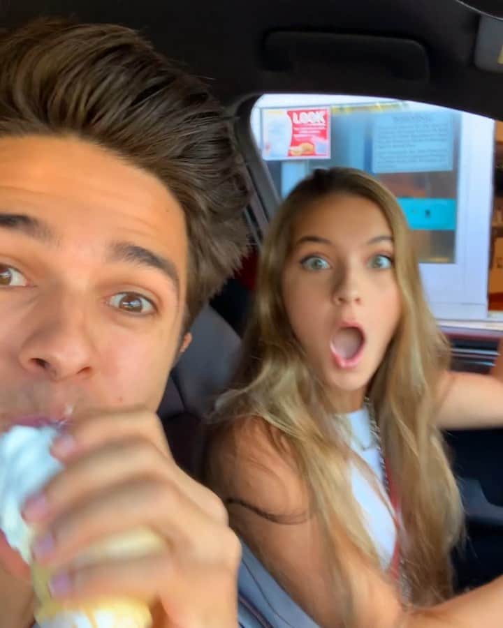 Brent Riveraのインスタグラム：「Be careful around me..🍔😂 @lexibrookerivera she was a good sport❤️」