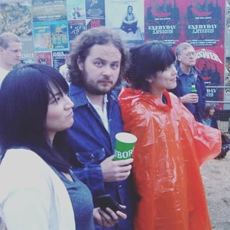 プリシラ・アーンのインスタグラム：「Woah.....#fbf 10 years ago today.... with @wendywangmusic and @old_flap performing at Hyde Park and watching Neil Young play all the hits.  It was the beginning of a whirlwind tour of 32 European Cities in 34 days and then Japan and Korea at the end.  So crazy and yet such a gift!!! (Thank you Rob Markus)」