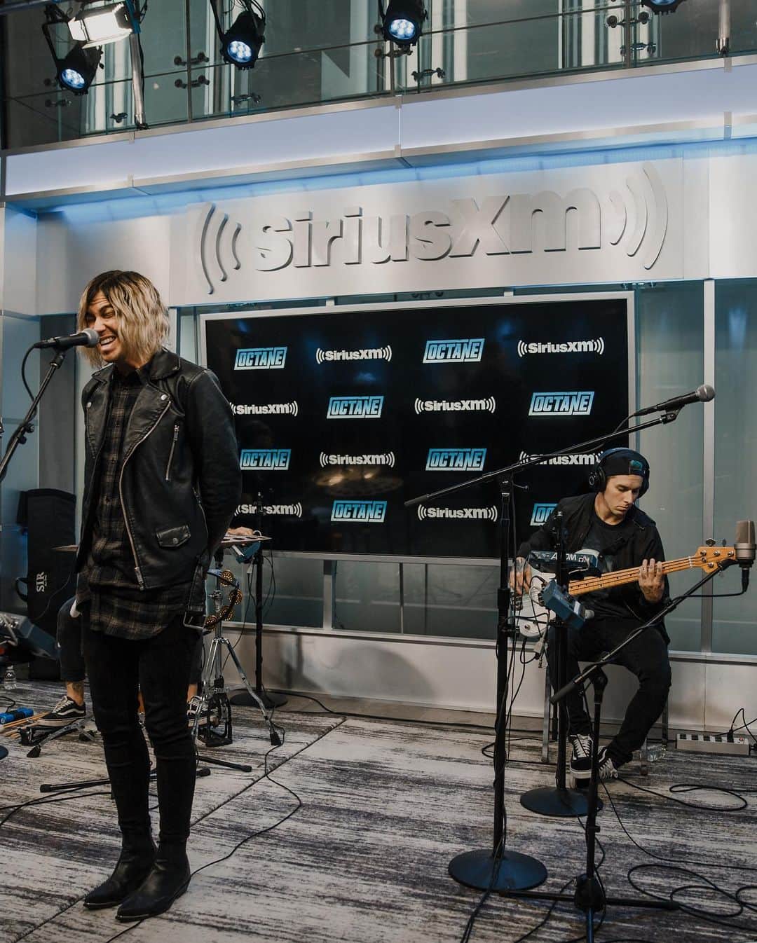 ジャスティン・ヒルズさんのインスタグラム写真 - (ジャスティン・ヒルズInstagram)「Had a blast today with @josemangin on @sxmoctane! Thanks for having us!」9月7日 6時28分 - justinnfjk