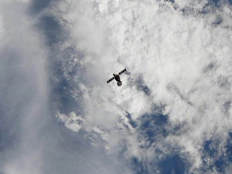 のインスタグラム：「The Soyuz MS-14 spacecraft bearing Russian gear and supplies is safely back on Earth after parachuting to a landing in south-central Kazakhstan at 5:32 p.m. EDT (3:32am Kazakhstan time on Saturday, Sept. 7). Landing occurred about 87 miles southeast of the town of Dzhezkazgan. #nasa #roscosmos #russia #unitedstates #international #space #station #soyuz」