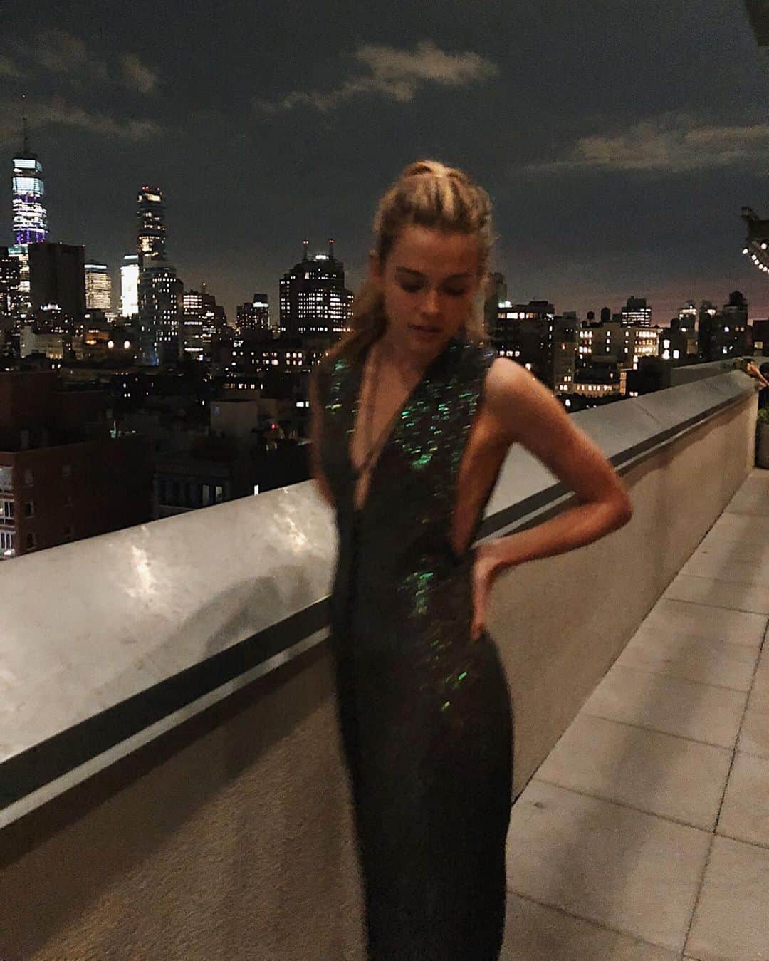 Victoria Leeさんのインスタグラム写真 - (Victoria LeeInstagram)「In @markarian_nyc by night 🖤✨」9月7日 7時18分 - victorialee