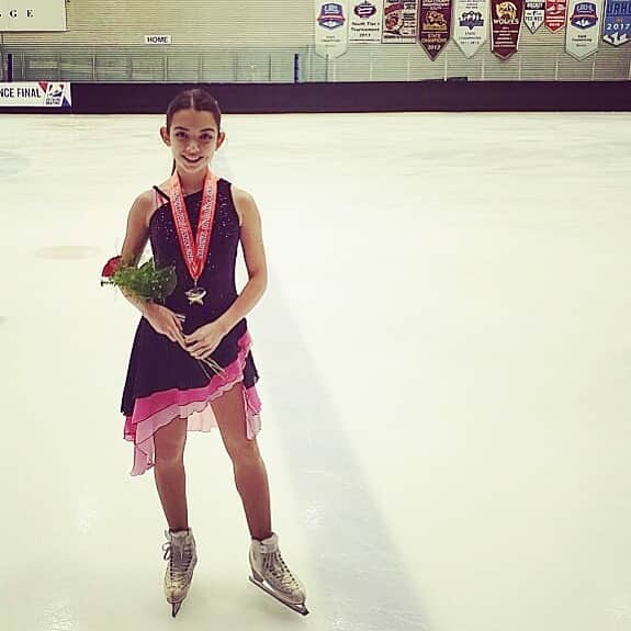 シネイド・ケアーのインスタグラム：「Congrats Madison on medaling at US Solo Dance Nationals😄🎉🥈」