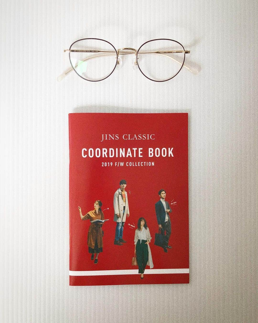 小山田早織さんのインスタグラム写真 - (小山田早織Instagram)「JINS CLASSIC COORDINATE BOOK📕﻿ 2019 F/W collection﻿ ﻿ スタイリングさせて頂きました💫﻿ ﻿ 全国のJINS店頭にございます👓﻿ ﻿ ぜひGETして頂けましたら幸いです🌞 ﻿よろしくお願いいたします✨ ﻿ #jins﻿ #jinsclassic﻿#mywork #stylist#saorioyamada﻿ #ジンズ#ジンズメガネ#めがねコーデ  #スタイリスト #小山田早織」9月7日 8時55分 - saorioyamada