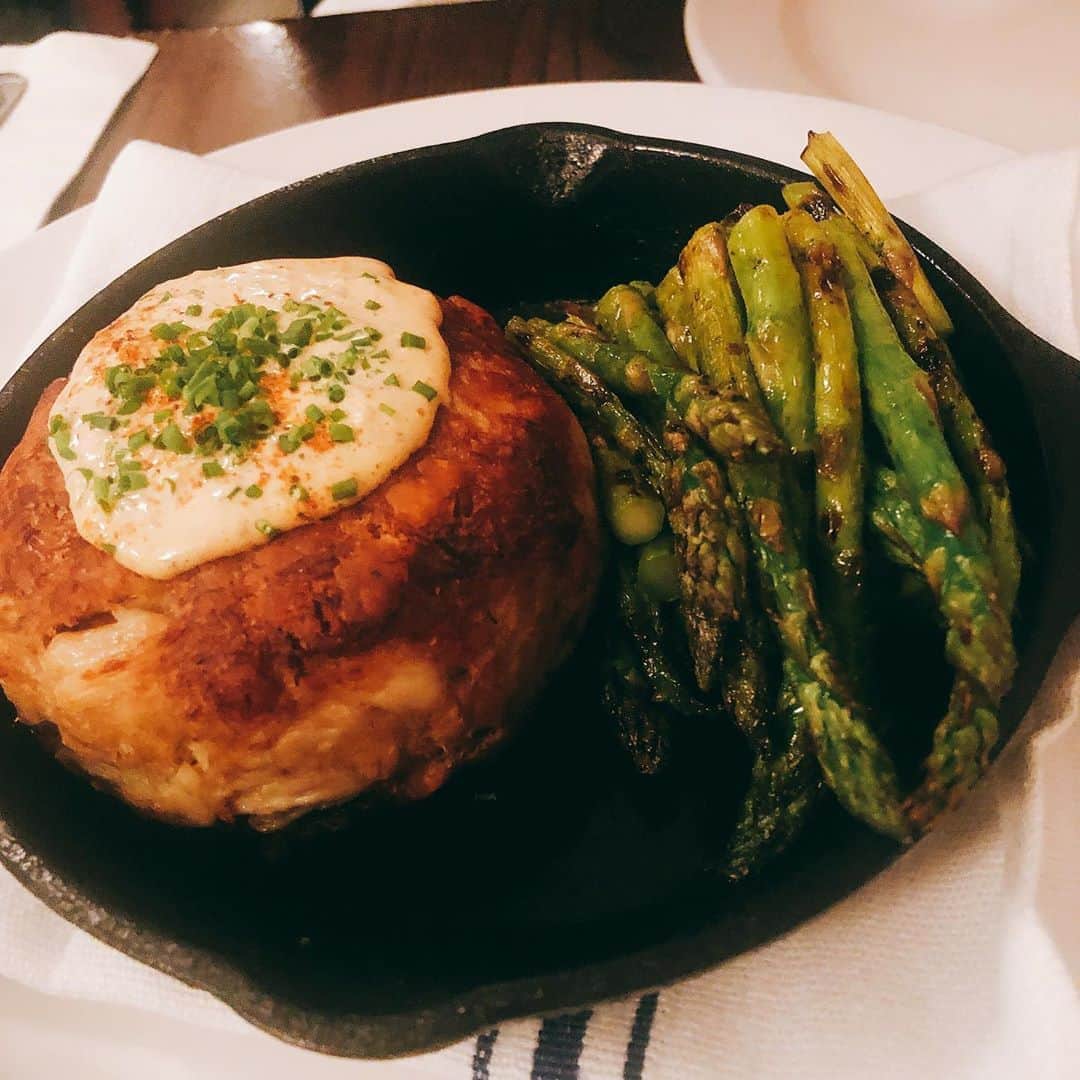 柳下毅一郎のインスタグラム：「Crab cake is deliciousss!」
