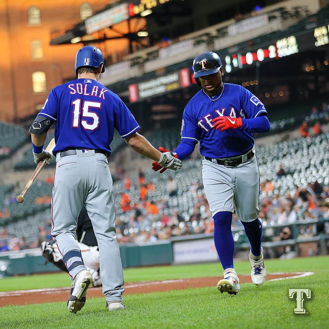 テキサス・レンジャーズさんのインスタグラム写真 - (テキサス・レンジャーズInstagram)「Calhoun Yards.」9月7日 9時12分 - rangers