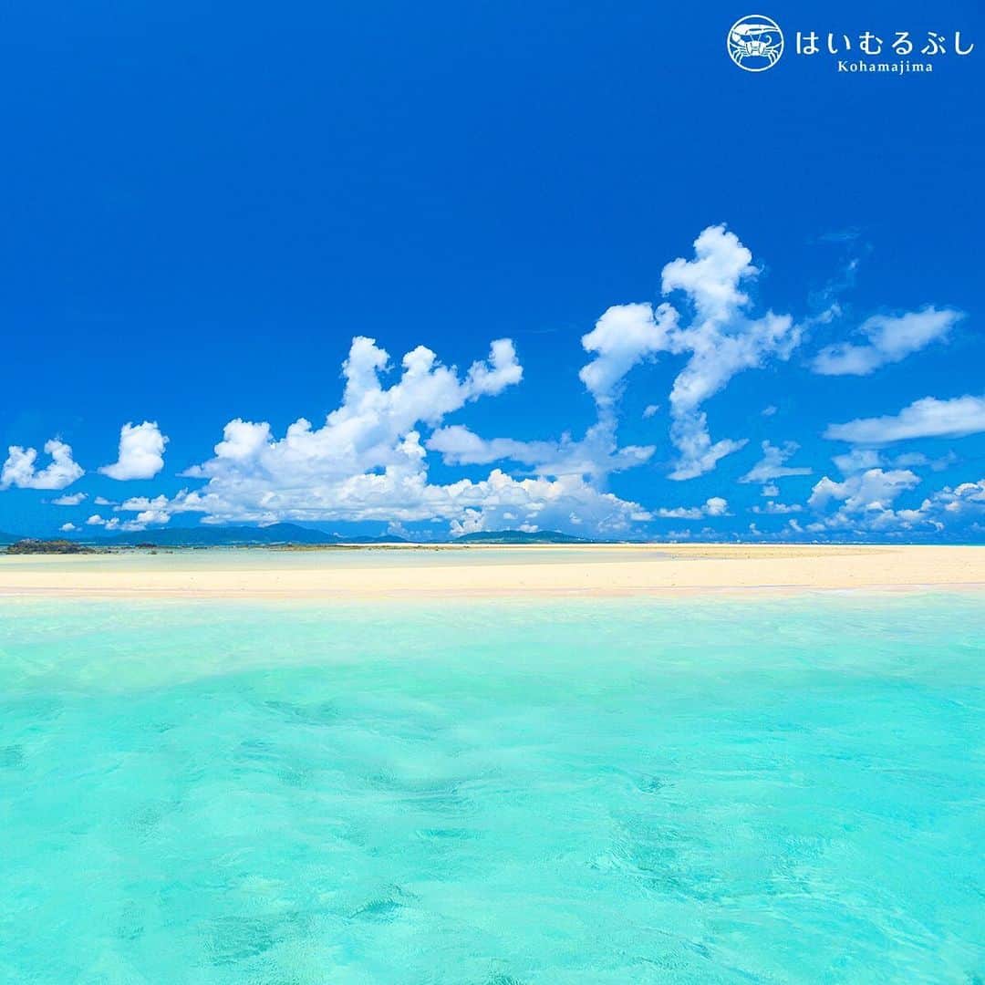 HAIMURUBUSHI はいむるぶしさんのインスタグラム写真 - (HAIMURUBUSHI はいむるぶしInstagram)「青と白の幻想的内世界が広がる美しい浜島。晴れた日にお勧めのフォトスポットです。 #沖縄 #八重山諸島 #浜島 #幻の島 #小浜島 #リゾート #ホテル #はいむるぶし #japan #yaeyamaislands #hamajima #maboroshinoshima #kohamajima #beachresort #haimurubushi」9月7日 9時40分 - haimurubushi_resorts