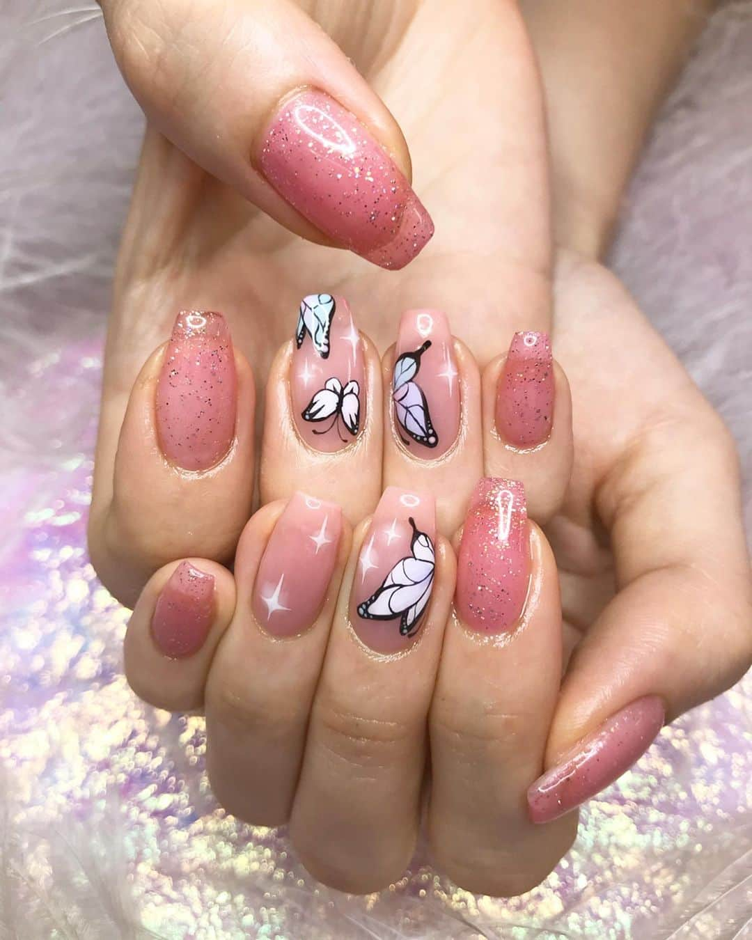 山本ソニアさんのインスタグラム写真 - (山本ソニアInstagram)「⚡️💜🦋💗💫💅💅💅 NEW NAIL by @kai32 @pink_rose_window 💋  #ジェルネイル #ネイル #nails #nailart  #nailsofinstagram」9月7日 20時21分 - soniann0505