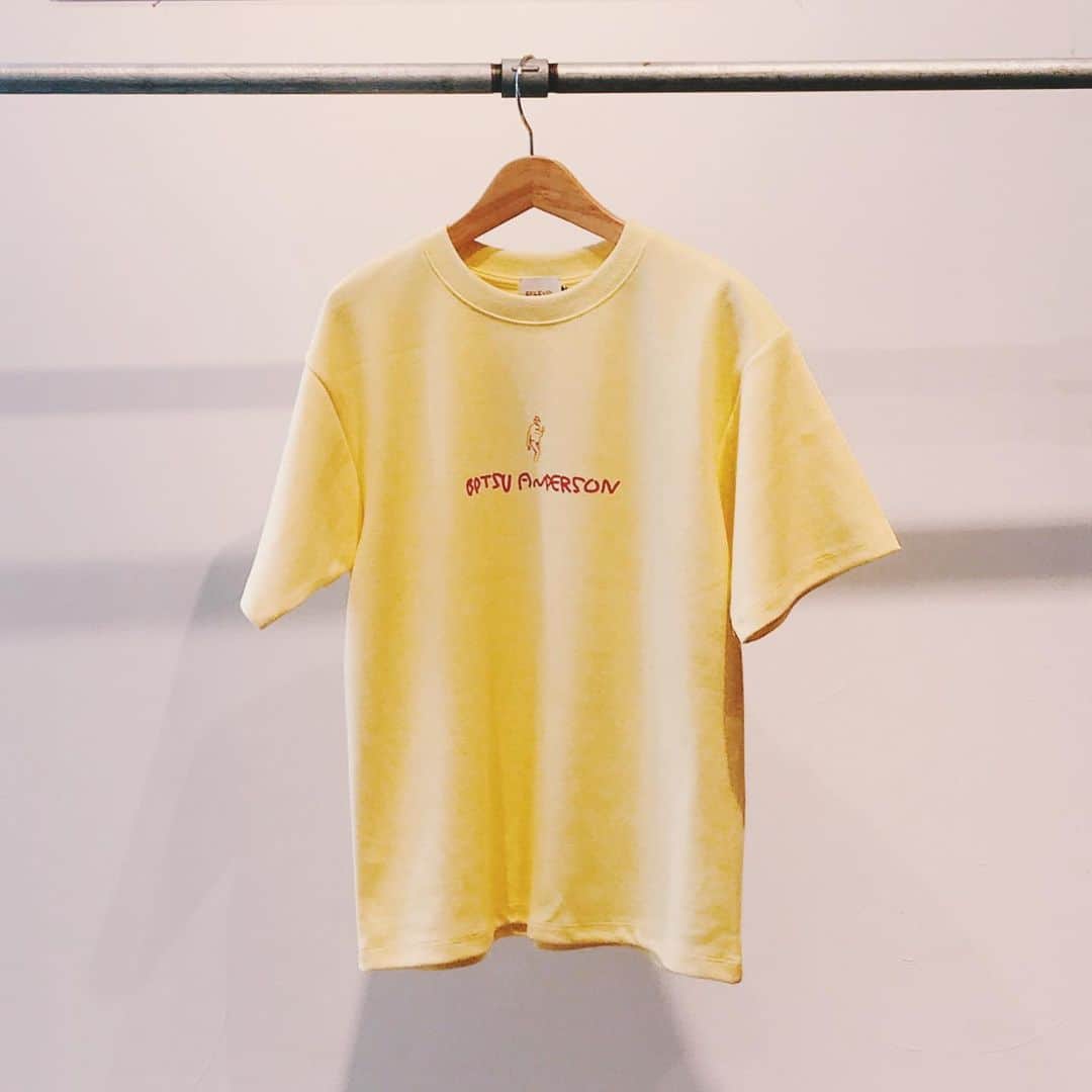大辻隆弘さんのインスタグラム写真 - (大辻隆弘Instagram)「フロントにはもちろん彼がいます。 #ボディは白と黄色の2色 #TシャツとロンTとパーカーの3種あります #ロンTおススメ」9月7日 20時20分 - photsuji