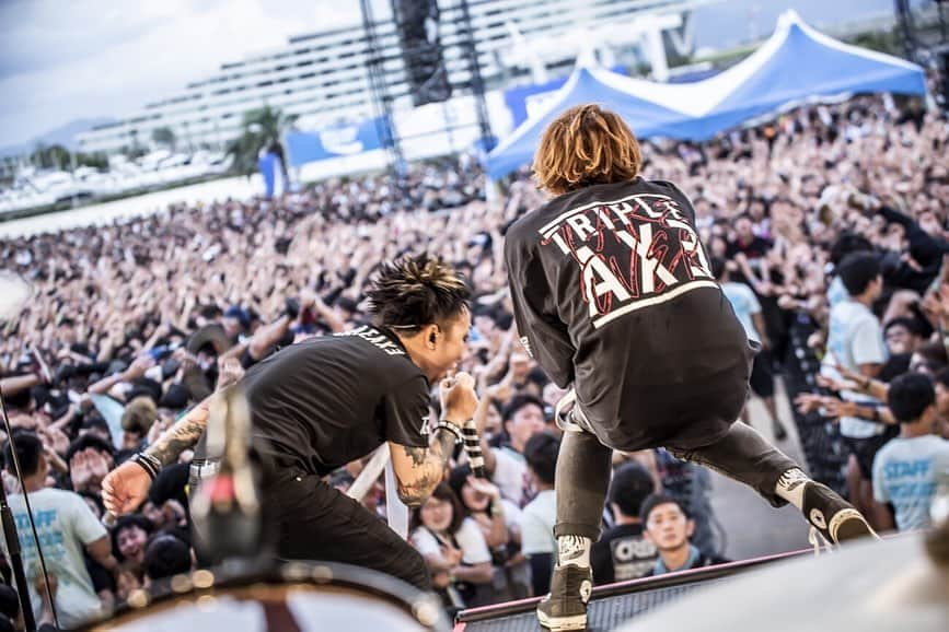 MAH さんのインスタグラム写真 - (MAH Instagram)「TRIPLE AXE TAKEOVER at TREASURE05X.  #SiM #coldrain #HEYSMITH #TAT2019 #トレジャー #TREASURE05X  Photo @hayachinphoto」9月7日 20時25分 - mahfromsim