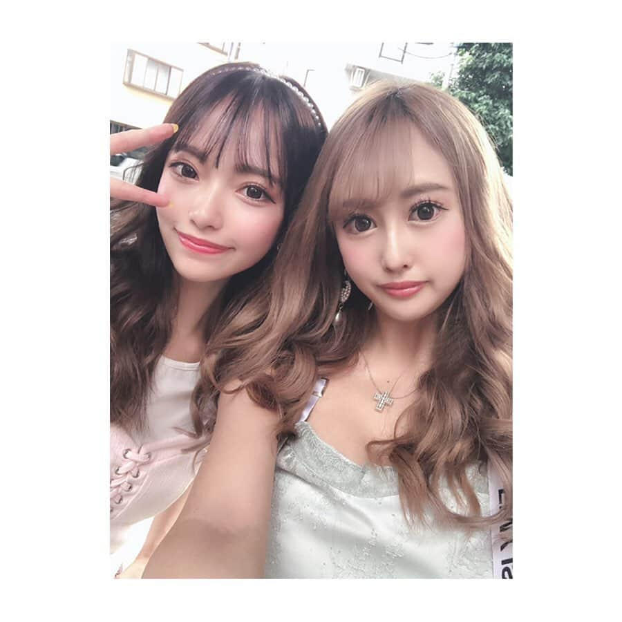 前川琳菜（りなち）さんのインスタグラム写真 - (前川琳菜（りなち）Instagram)「✩‧₊˚ . . 更新遅くなっちゃったけど フリマ来てくれた方ありがとうございました🙇‍♀️❤️✨ . 時間があまりなくて もっとみんなと話したかったなぁ〜😢💭 でも楽しくてあっという間すぎた🥺幸せな時間でした❣️ . 差し入れとかお手紙も本当にありがとう💖💖💖 また早くみんなに会いたいよーう😫❣️ . . #フリマ #フリーマーケット #お洋服 #イベント #撮影会 #お話し会」9月7日 11時58分 - rina__maekawa