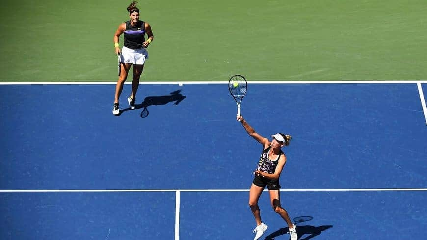 エリーゼ・メルテンスさんのインスタグラム写真 - (エリーゼ・メルテンスInstagram)「Excited to be in our first grand slam final together! 🙌  @usopen  #usopen #doubles #final」9月7日 12時01分 - mertenselise