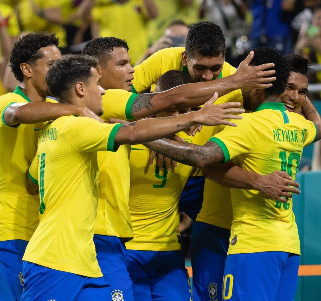 チアゴ・シルヴァさんのインスタグラム写真 - (チアゴ・シルヴァInstagram)「Seguimos @cbf_futebol 🇧🇷🇧🇷🇧🇷🇧🇷🇧🇷」9月7日 13時37分 - thiagosilva