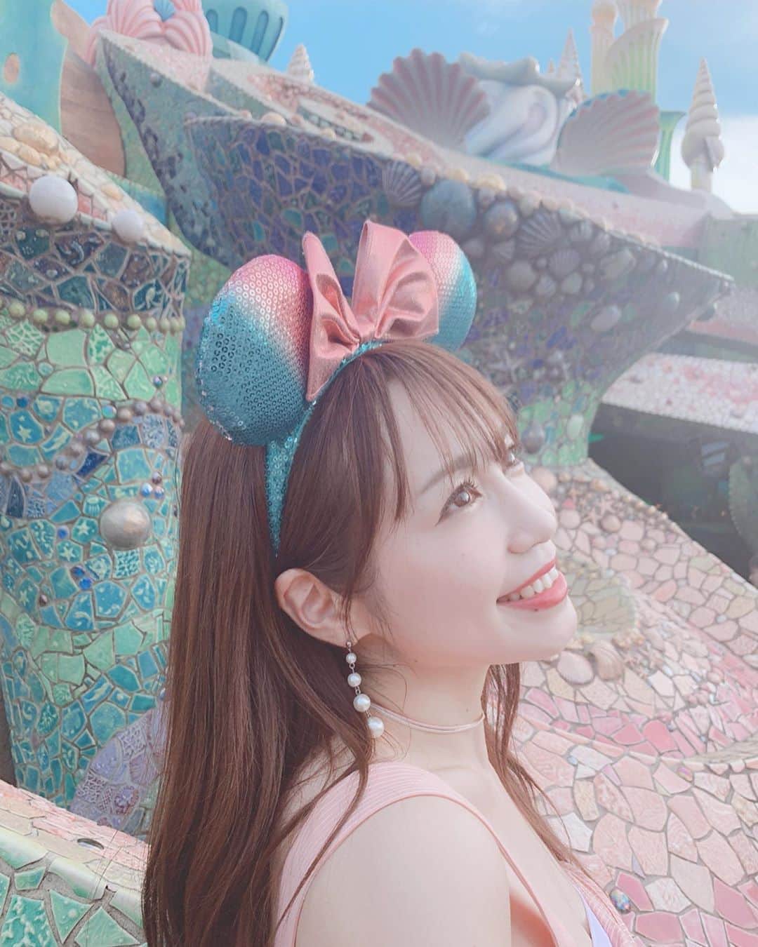 のインスタグラム：「#マーメイドラグーン へようこそ🧜‍♀️🐠💕 アリエルグリーティング終わってしまうのがとっても悲しい…😭 #ディズニー #ディズニーシー #ディズニーコーデ #disney #disneysea #mermaid #アリエル #ariel #カナエル #tagsforlikes #instagood #instalove #followme #🧜‍♀」