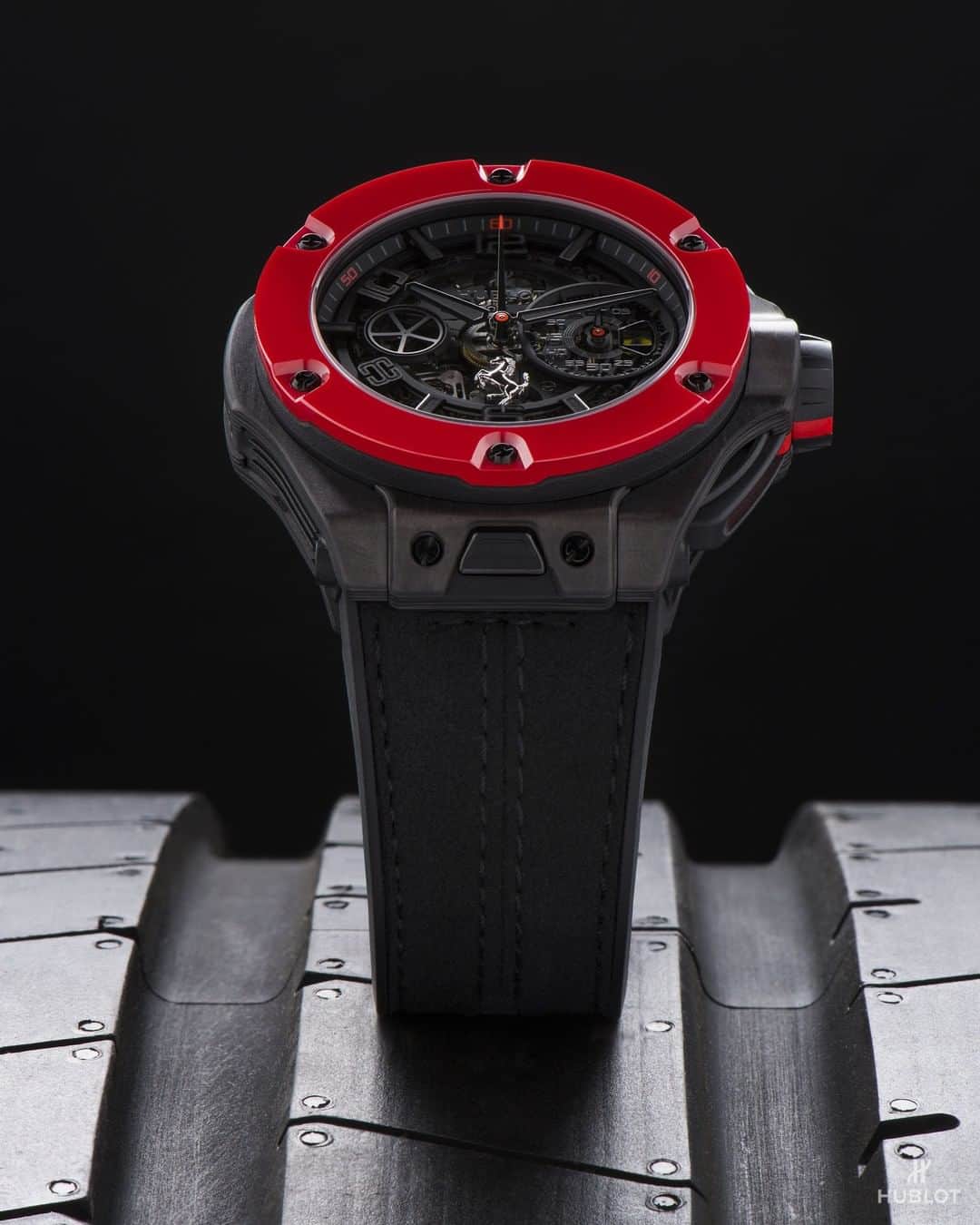 のインスタグラム：「#ItalianGP week-end! Forza @scuderiaferrari! #BigBangFerrari #HublotFerrari」