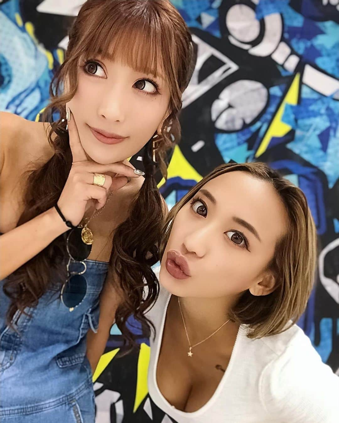 AIKAさんのインスタグラム写真 - (AIKAInstagram)「. 9/5 . AYAME DAY👼🏽💜❤💙💚 . . . #aika #立花あやめ  #vr #ar #ボウリング」9月7日 15時19分 - aika_honmono