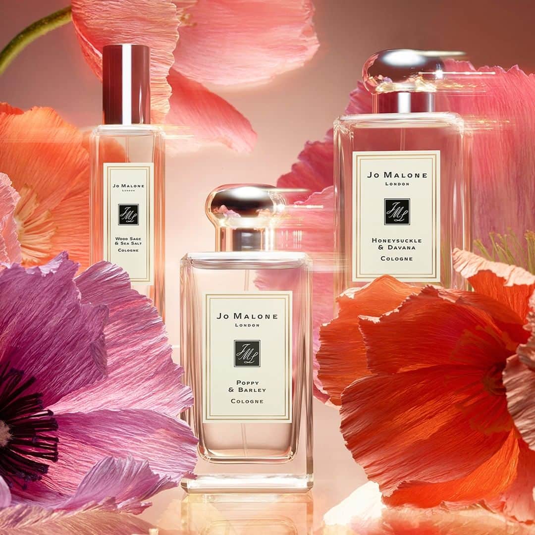 Jo Malone Londonさんのインスタグラム写真 - (Jo Malone LondonInstagram)「A spritz of Poppy & Barley adds a colourful floral accent and a touch of cocooning warmth when combined with another fragrance. #PoppyAndBarley #FragranceCombining」9月7日 21時01分 - jomalonelondon
